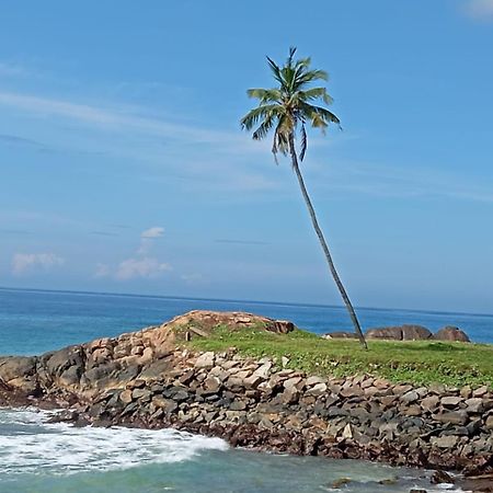 Sunset Beach Villa Galle Esterno foto